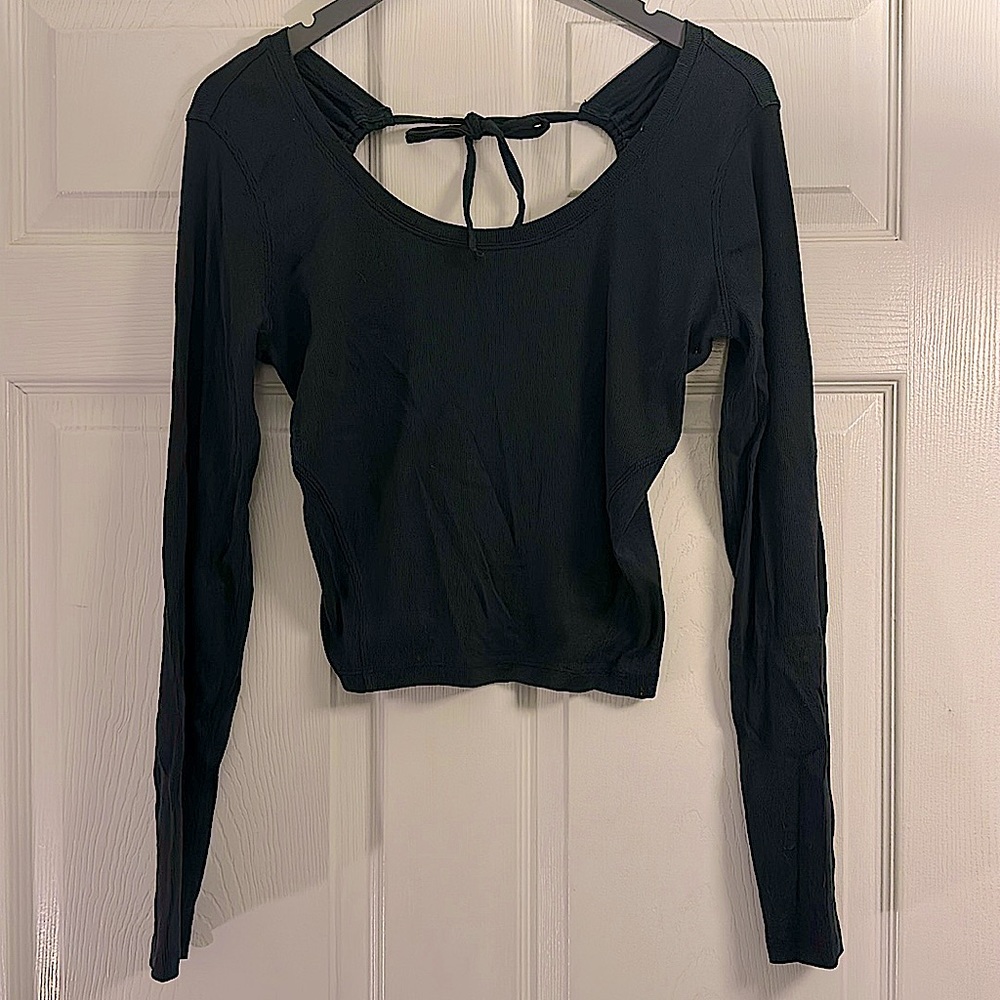 Lululemon Women’s Open Back Crop Size 12